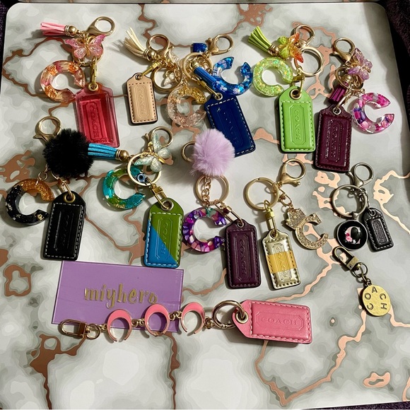 CUSTOM COACH HANG TAGS - Picture 1 of 2
